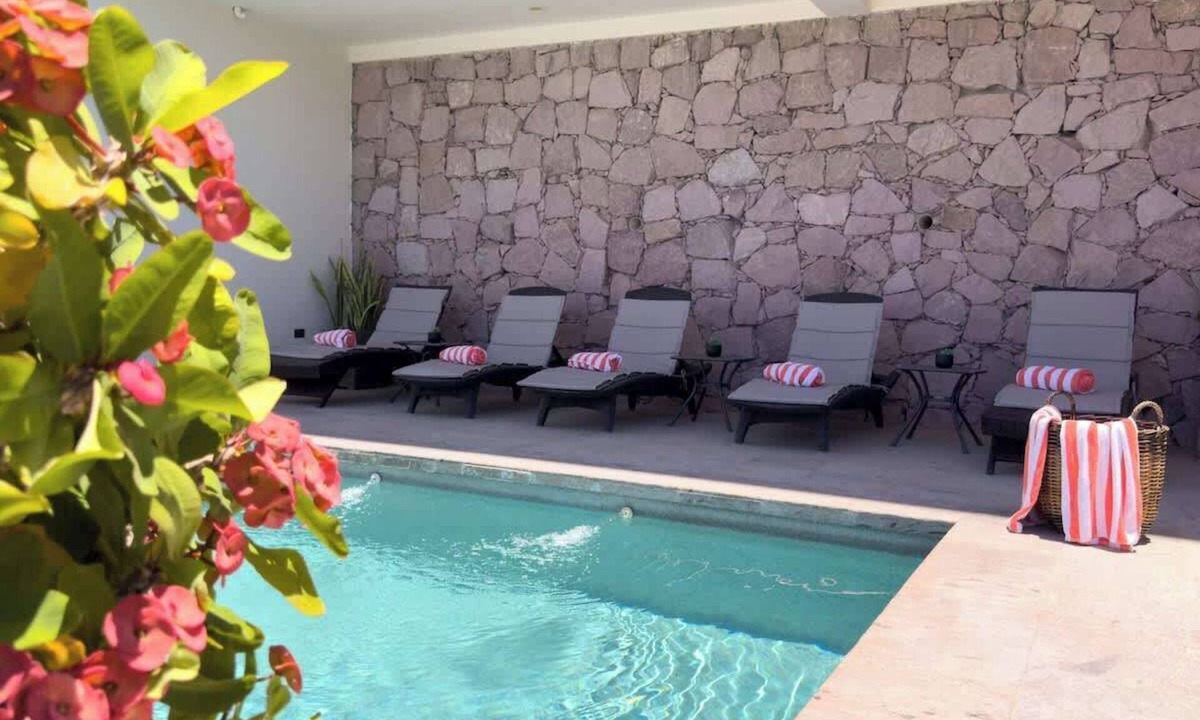 Colina del Sol Condo | Private pool rooftop and BBQ, Malecon 5 min walk