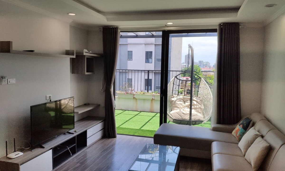 Ngoc Khanh Apartment | Quiet Privacy Penthouse flat in Kim Ma