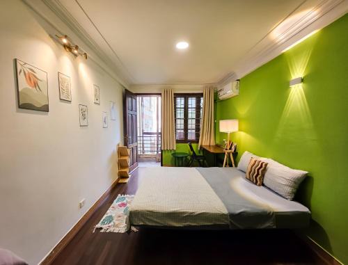 French Quarter House | Rainbow HomeStay - No 8 Alley 18B Tong Dan