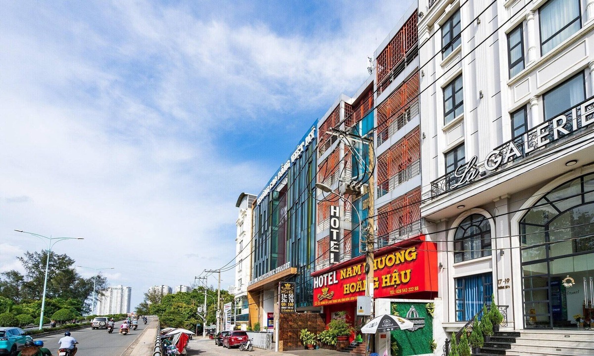 Binh Chanh House | Relaxing Superior Double Room in Hoang Hau
