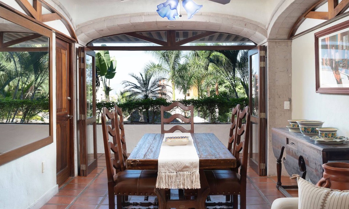 Amapas House | Rent Whole Floor at Luxury Resort: 1st Floor Suites w/Pool and Garden Access