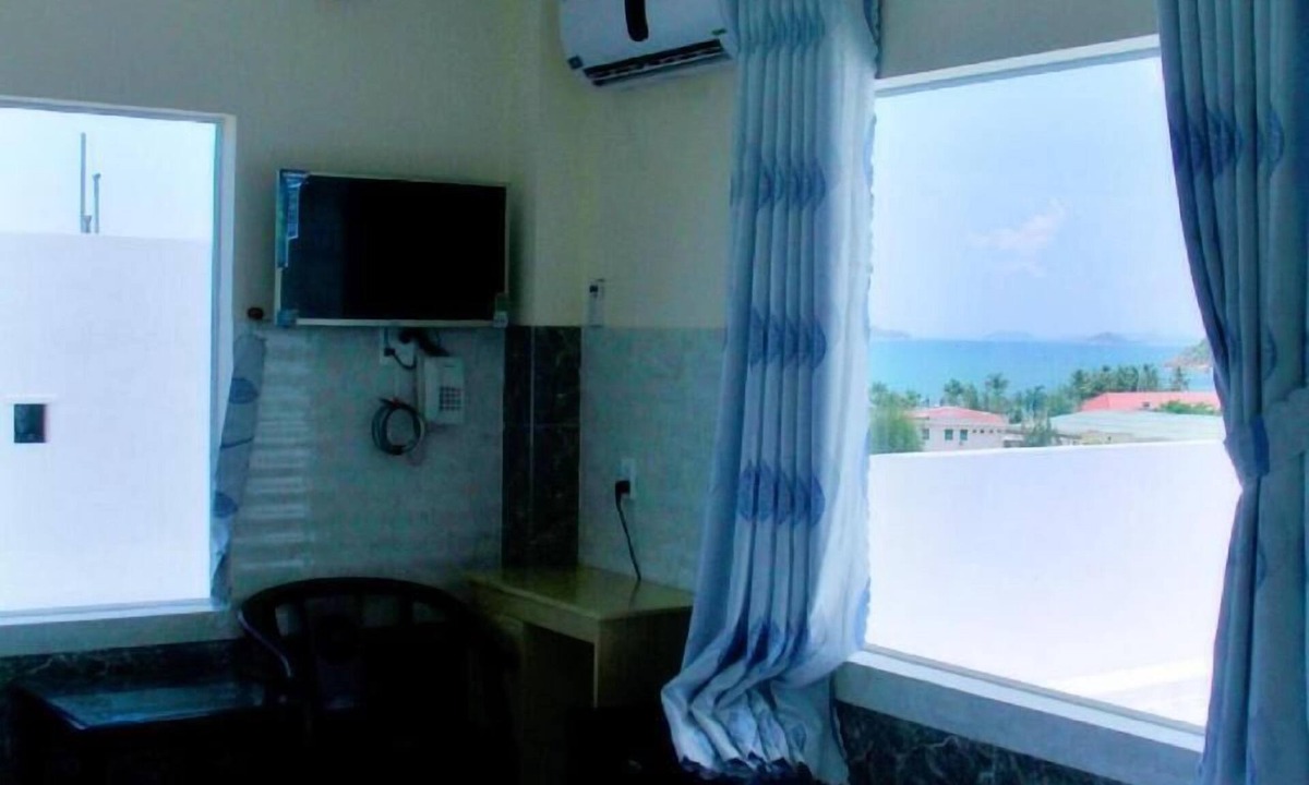Quy Nhon Hotel | Room for rent, long term Yen Vy 32 Hotel