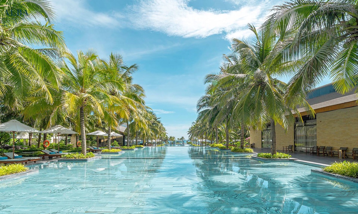 Tuy Hoa Hotel | Rosa Alba Resort & Villas Tuy Hoa