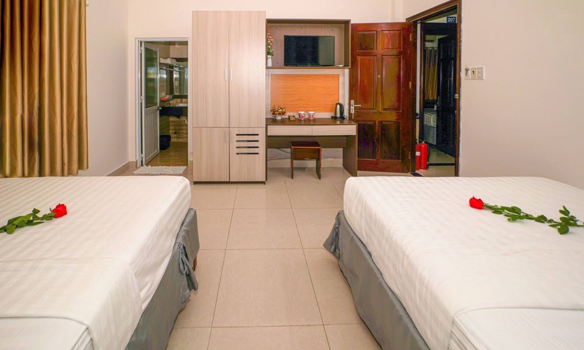 Con Son Hotel | Ruby Hotel