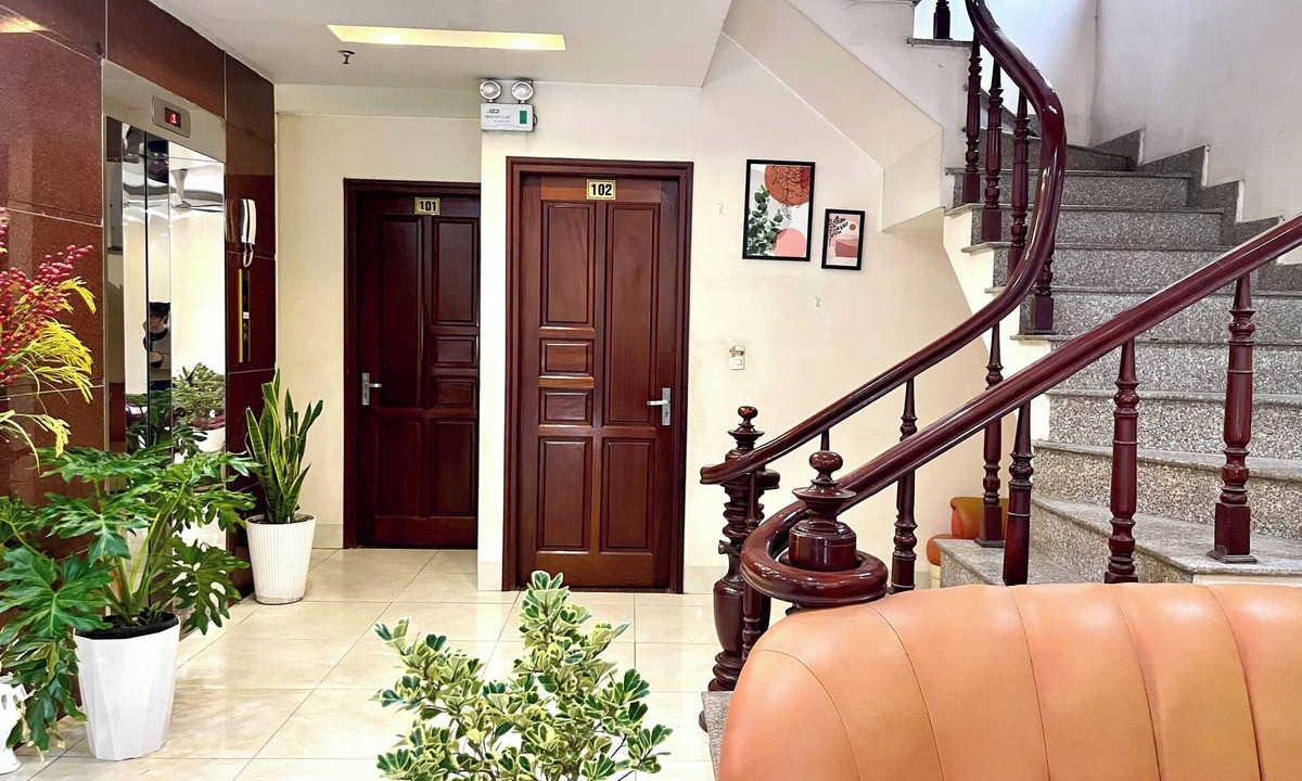 Long Bien Hotel | Sao Mai Hotel by Bay Luxury