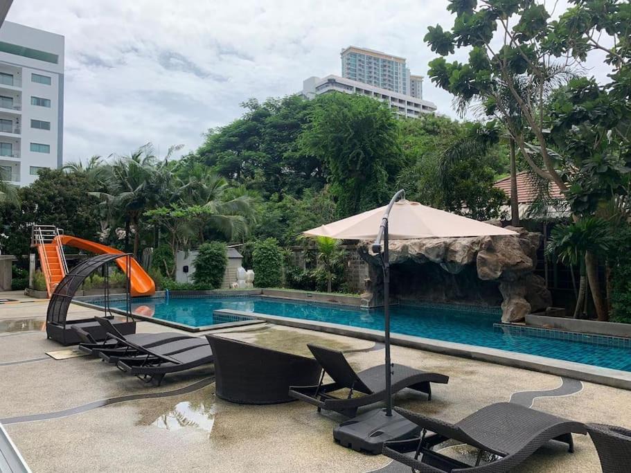 North Pattaya Apartment | Schöne 2 Zimmer Wohnung mit direktem Poolzugang