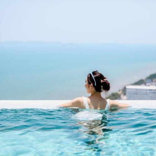 South Pattaya Apartment | Sea View Best Infinity Pool 5 Star Room At Beach