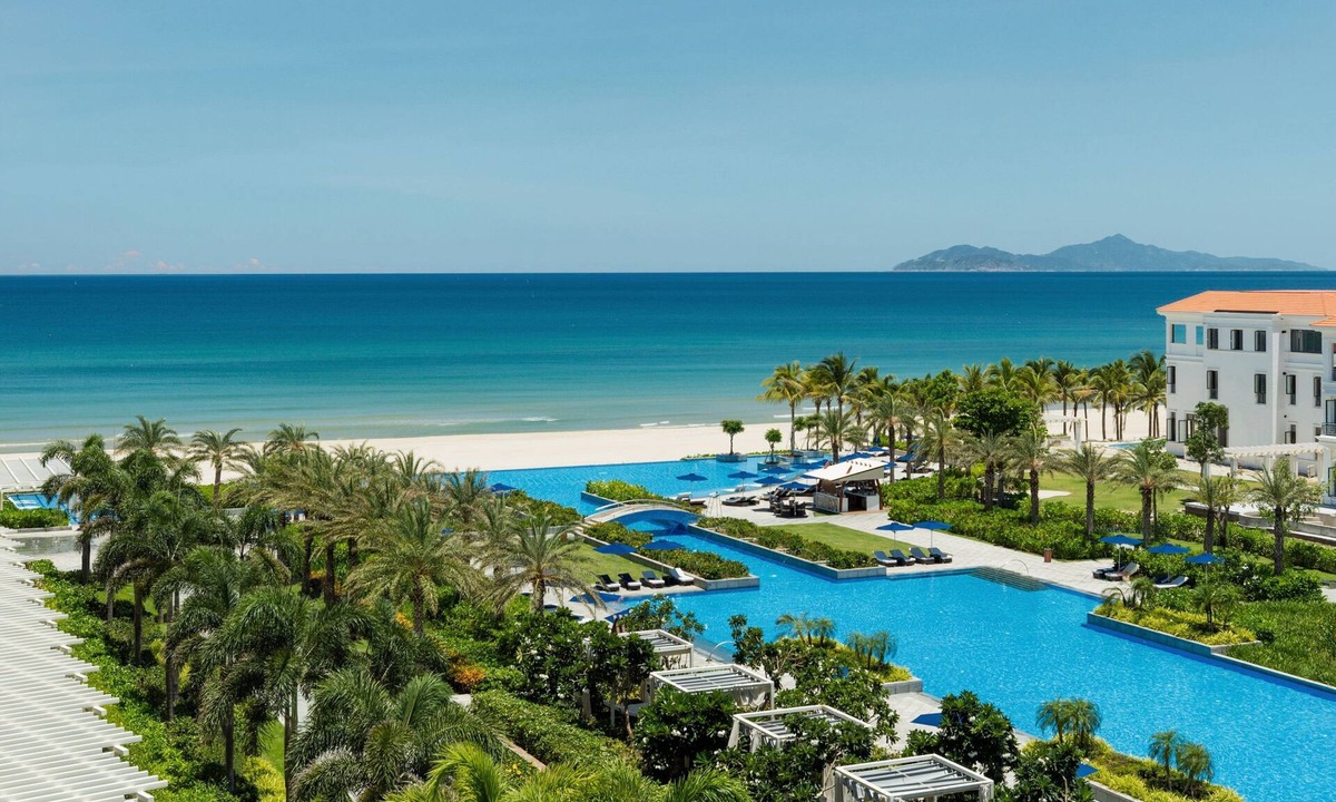 Ngu Hanh Son Resort | Sheraton Grand Danang Beach Resort & Spa