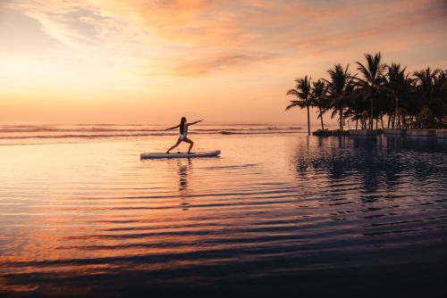 Ngu Hanh Son Resort | Sheraton Grand Danang Beach Resort & Spa