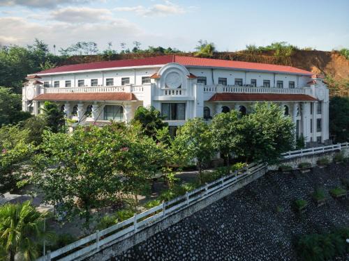 Bac Kan Hotel | Son Nu Emerald Hill Hotel