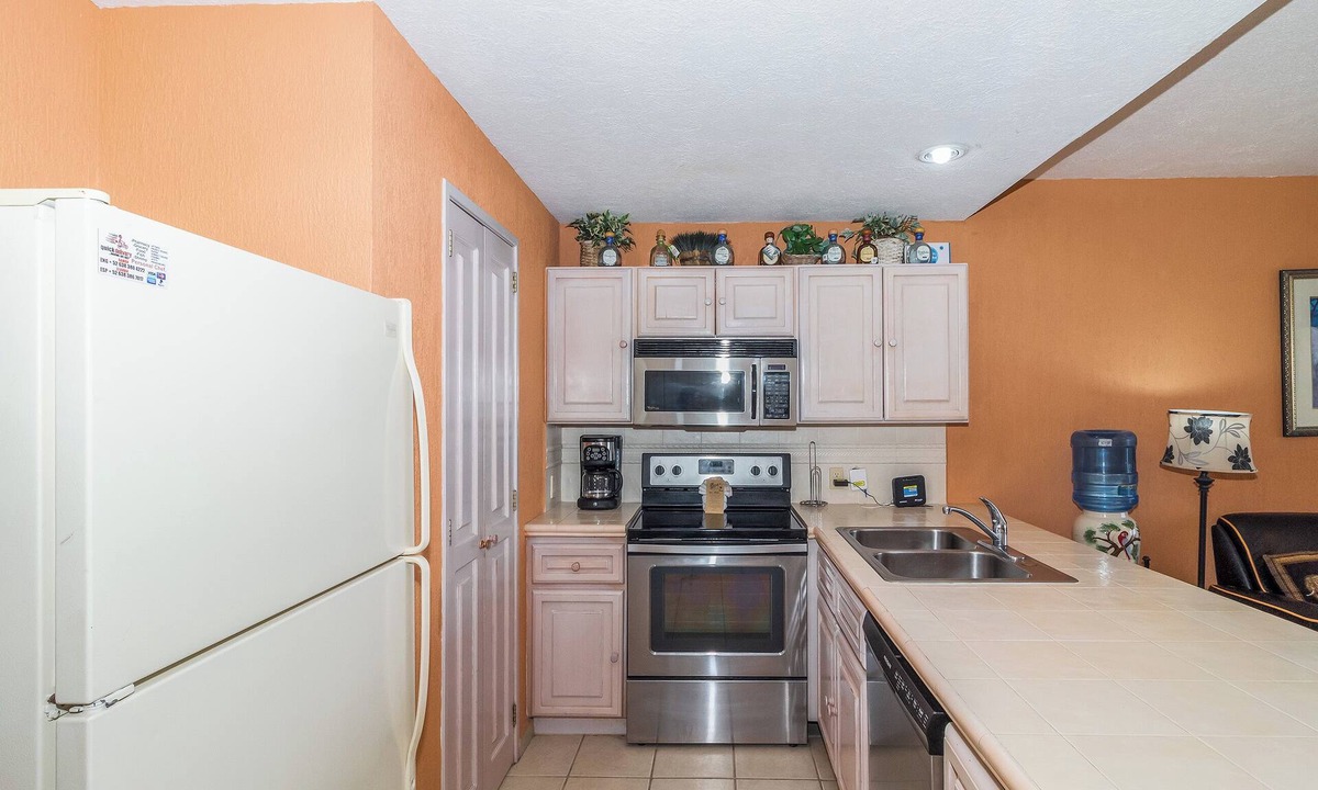 Sandy Beach Condo | Sonoran Spa N805 - 1 BR Next to the Pool, High Speed Wi-Fi - Beachfront Upper Floor Luxury Condo