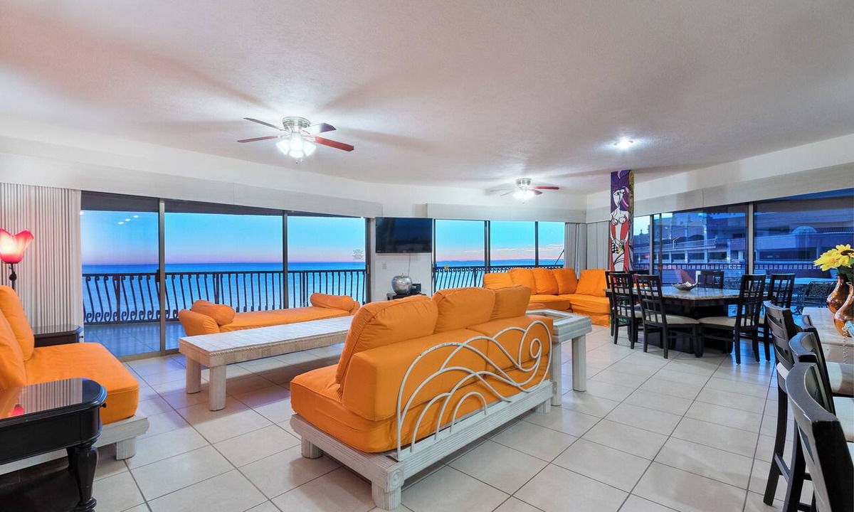 Puerto Penasco Condo | Sonoran Sun SE 908 Sunny Daze Massive Grandiose Oceanfront Condo