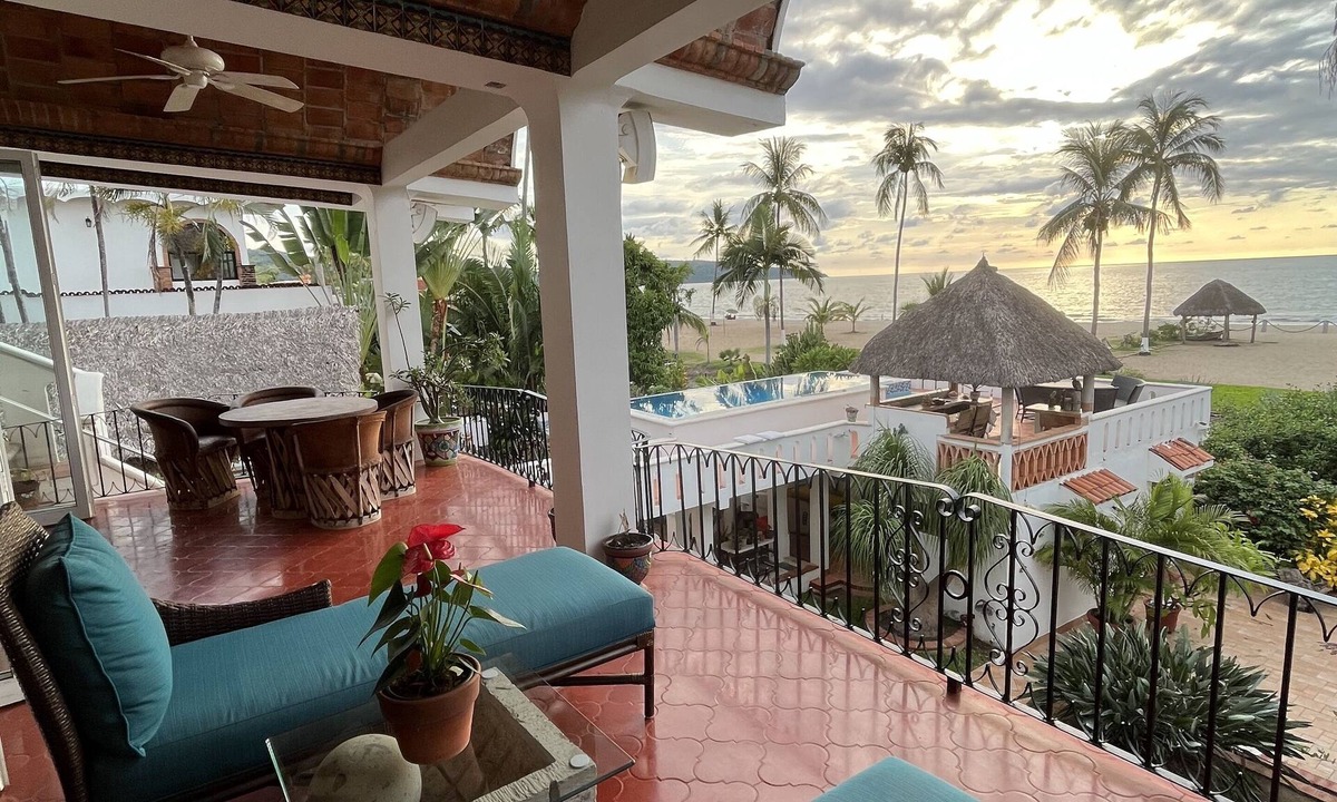 Rincon de Guayabitos Apartment | Spacious 2 bedroom oceanfront apartment