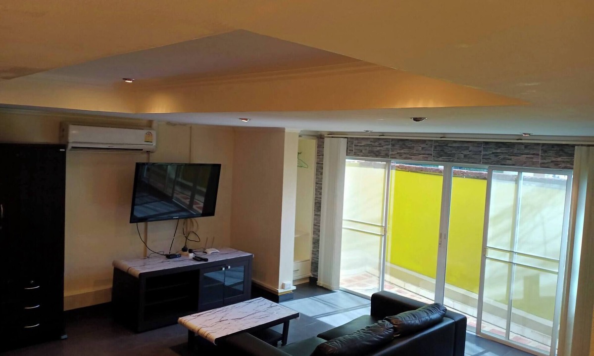 South Pattaya Apartment | Spacious 65sqm Luxury Loft Studio Type Apartment 101b