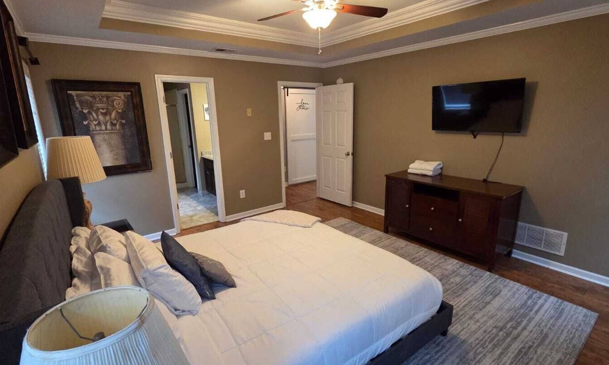 Hernando House | Spacious & Comfortable 4-Bedroom/2BA Home in Hernando