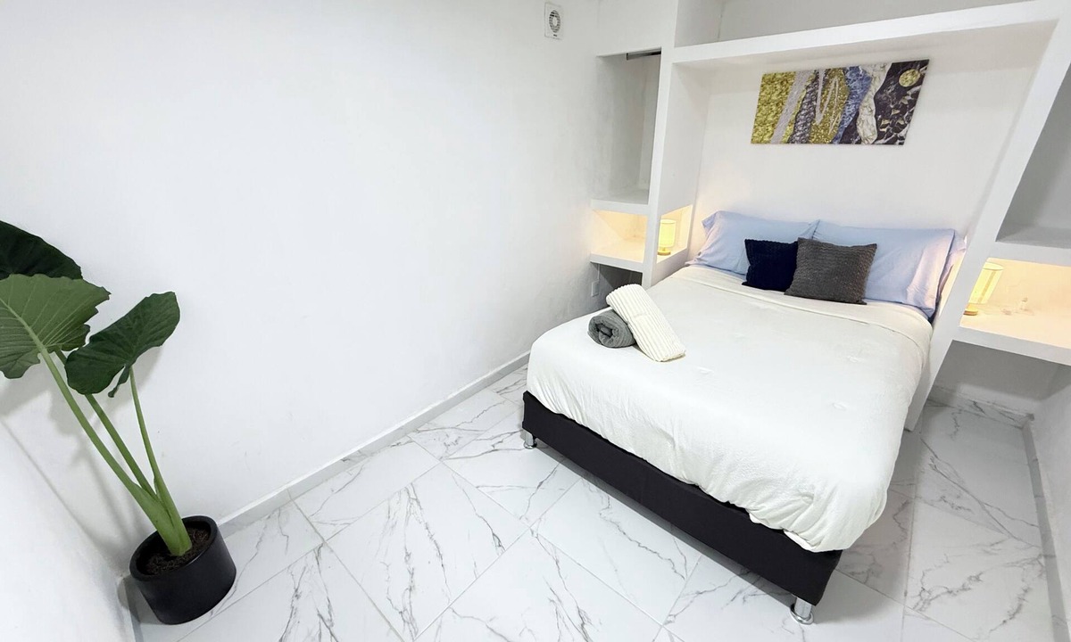 Cuautitlan Izcalli Apartment | Spacious Industrial Zone apartment in Cuatitlán Izcalli.