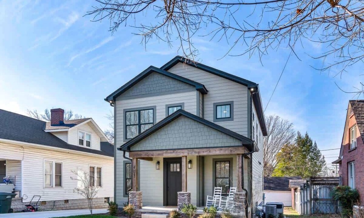 Springfield House | Springfield Haven - Modern Comfort Near Nashville