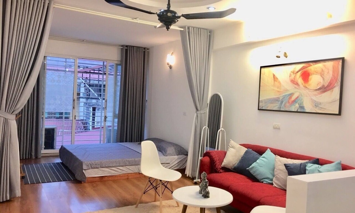 Trang Tien Apartment | Standing in the center of Hanoi, our studio giving you an experience of being Ne