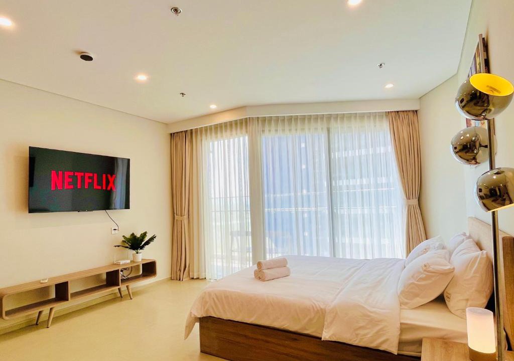 Thang Tam Apartment | Studio Apartment Louis&Jack Homie 50m2 with Balcony