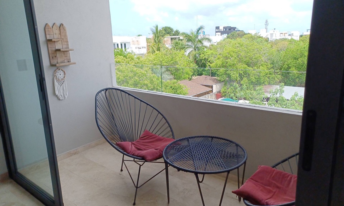 Ejidal Apartment | Studio in Centro Maya area of Playa Del Carmen-full kitchen, AC, smart TV, pool.