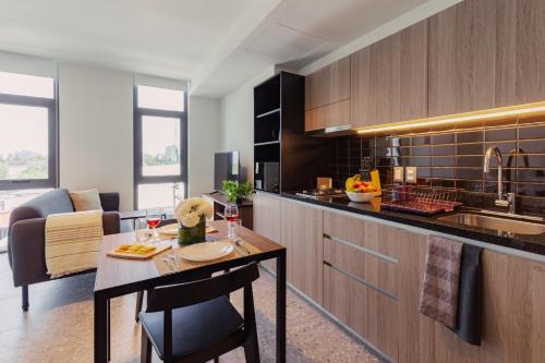 Miguel Hidalgo Apartment | Stylish apartments by VIATO HOMES