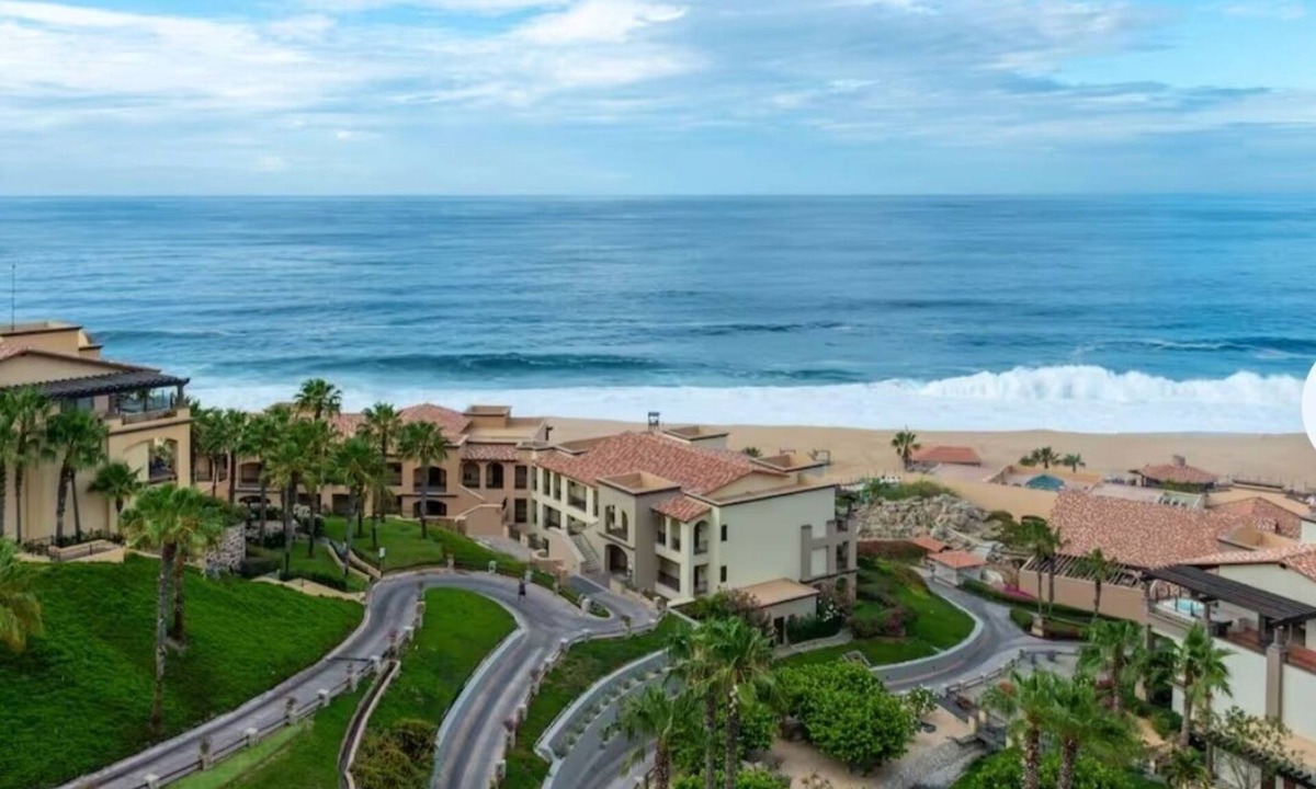 Libertad Condo | Summertime Fun Cozy 1-bedroom condo with AC, WiFi in amazing Cabo San Lucas
