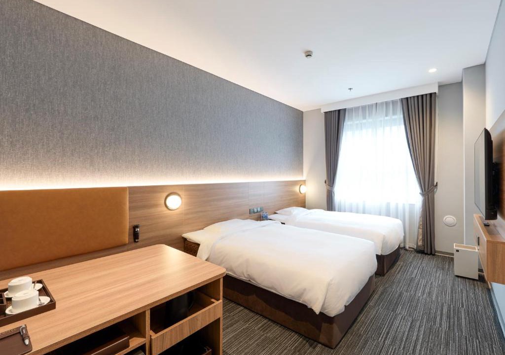 Dich Vong Hau Hotel | SUPER HOTEL HANOI - Grand Opening in 17 March 2026