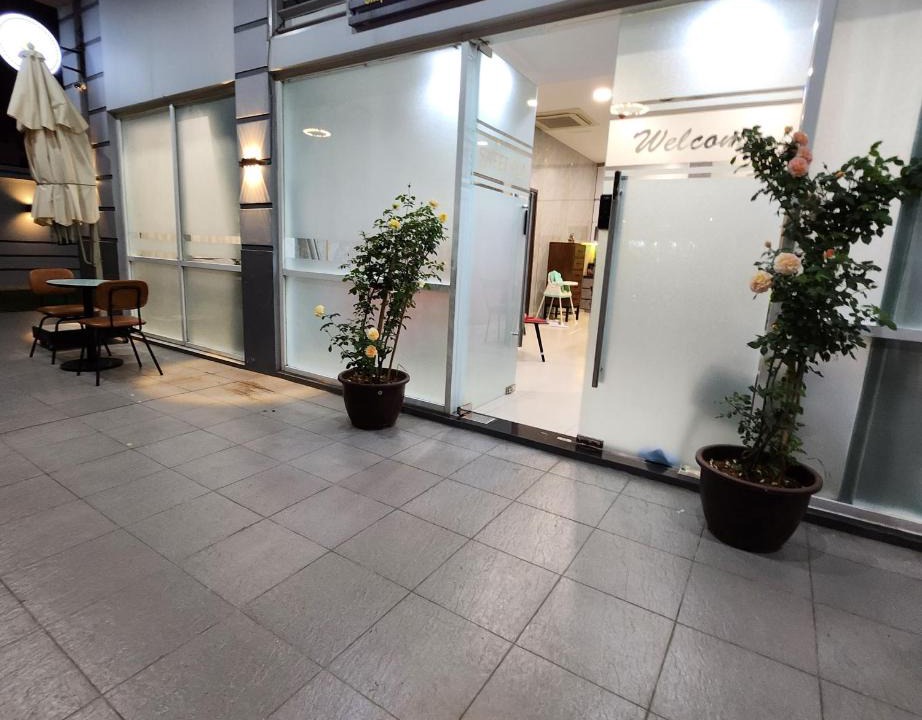 Korean Industrial Zone Apartment | Sweet Luxury Homestay