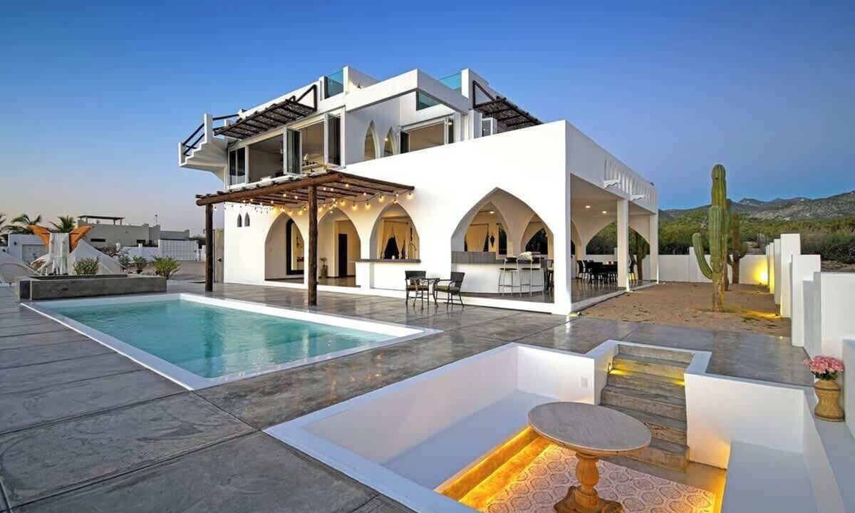 El Sargento Villa | The Moroccan Palace | Entire 4-Level Villa with Pool, Rooftops & Glamping Tents