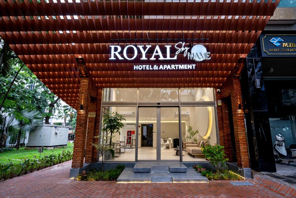 Phu My Hung Hotel | The Royal Sky Mame - Phu My Hung