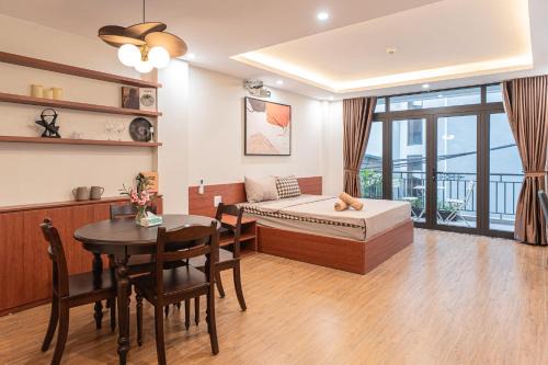 Thanh Nhan Apartment | The Urbanist - Hanoi Pool Oasis