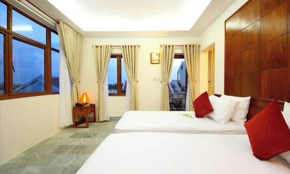 Cam Chau Apartment | Top floor One-bedroom Suite overlooking lazy river