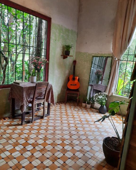Hoa Vang House | Trại Điên Homestay