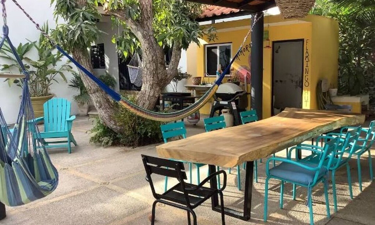 Lo de Marcos House | Tranquil 2 houses/3-bedroom/4 bath pool 3 blocks to beach!