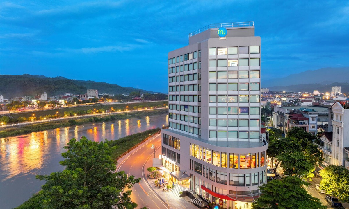 Lao Cai Hotel | Tru by Hilton Lao Cai City Riverside