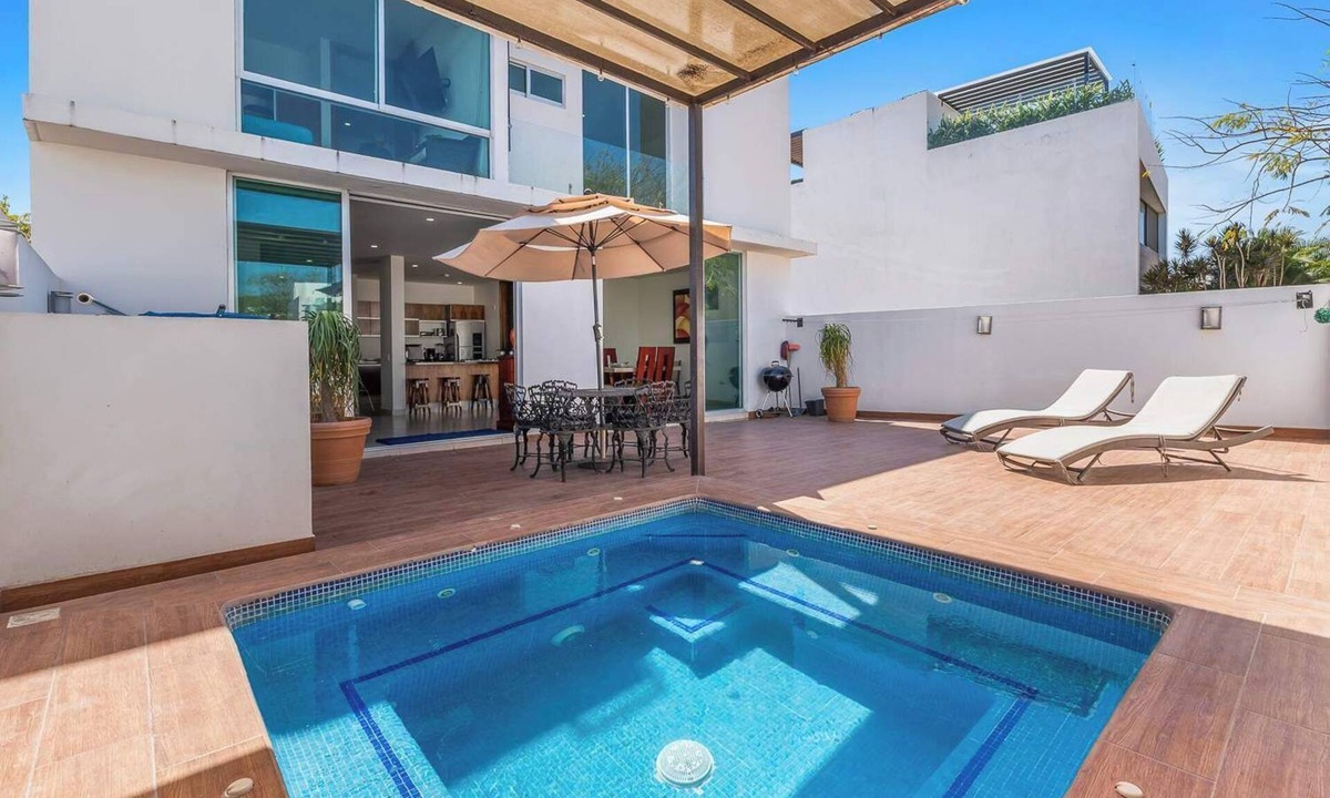 La Cruz de Huanacaxtle Villa | Villa 4: 5BR w Private Pool & Beach Club Access