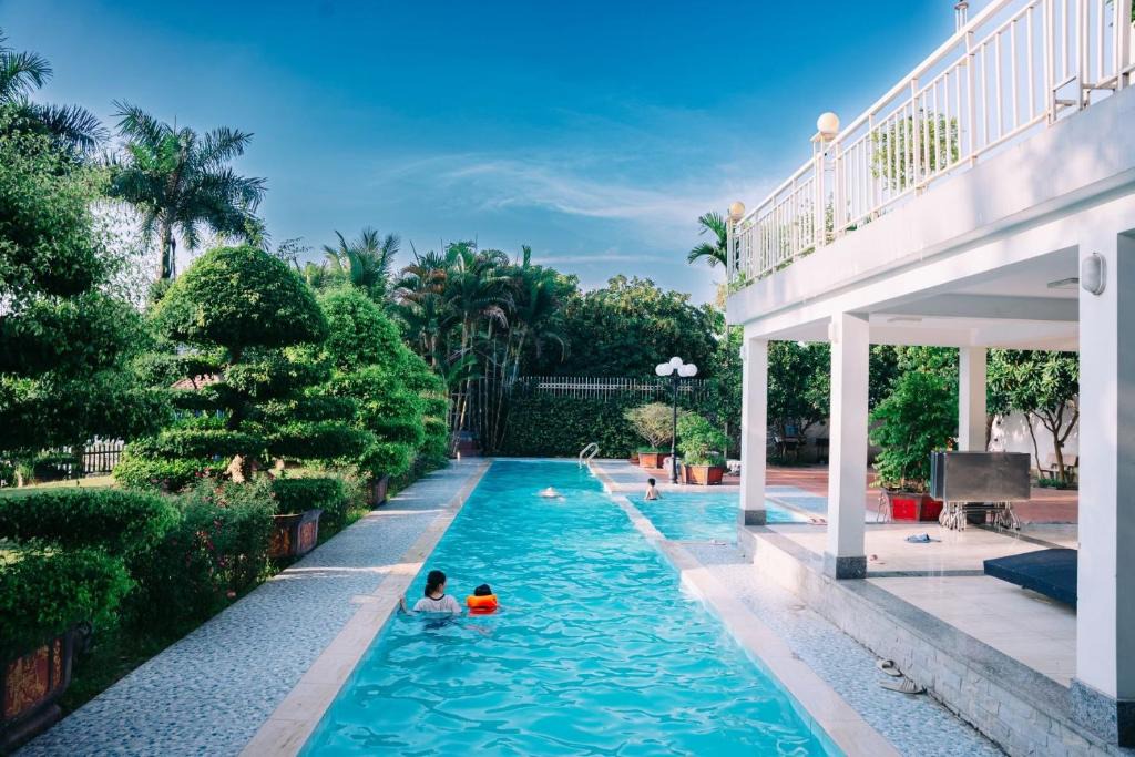 Luong Son Villa | Villa Hồ Đồng Quýt - Venuestay