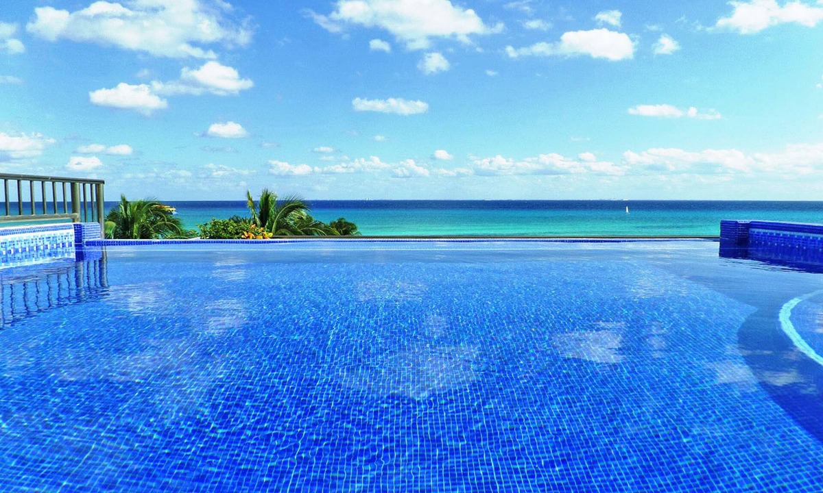 Playacar Fase I House | Villa Izcalli by PRP
