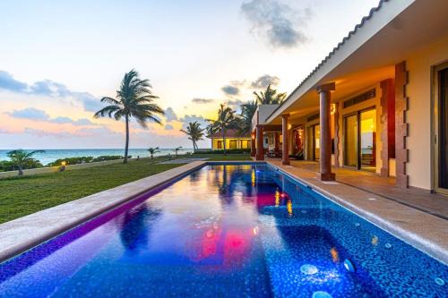 Playacar Fase I House | Villa Kibaloma by Andiani Travel