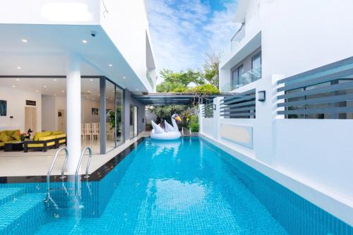 Vung Tau Villa | Villa near the Beach with 5bedroom VIP