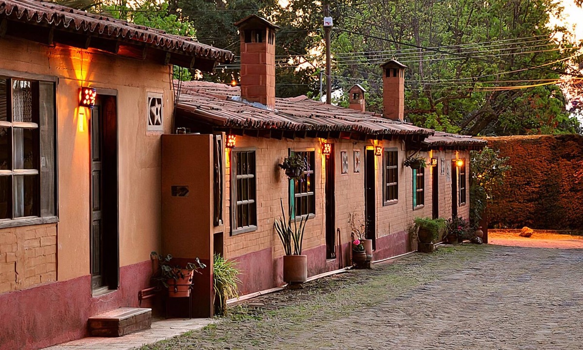 La Querenda Hotel | Villa Patzcuaro Garden Hotel & RV Park