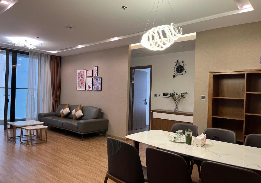 Ngoc Khanh Apartment | Vinhomes Metropolis Luxury Apt 3Br near Lotte
