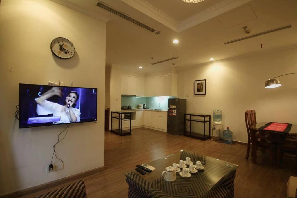 Hoang Mai Apartment | Vinhomes Times City/1br/luxury