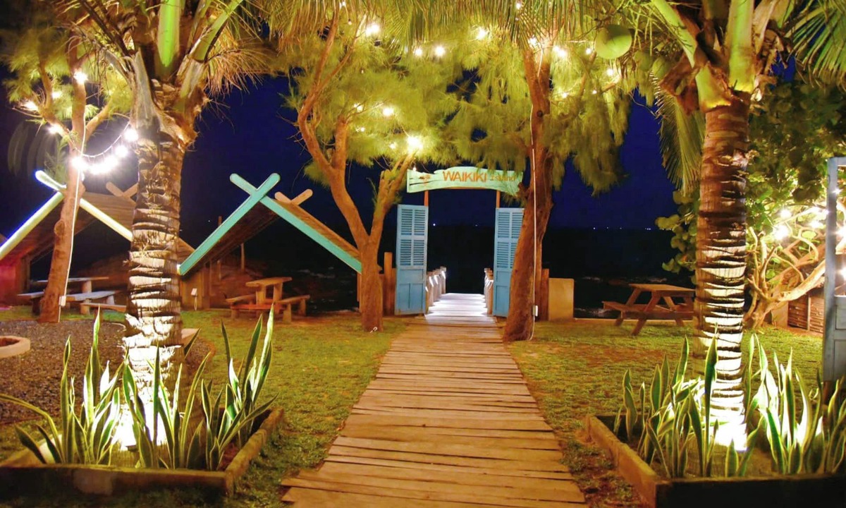 La Gi Bed & Breakfast | Waikiki Lagi Beach Homestay & restaurant