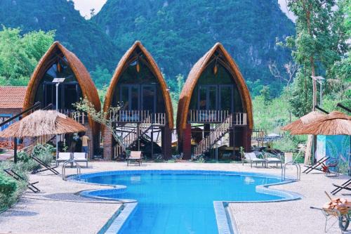 Tran Chau Hostel | Woodstock Jungle Camp