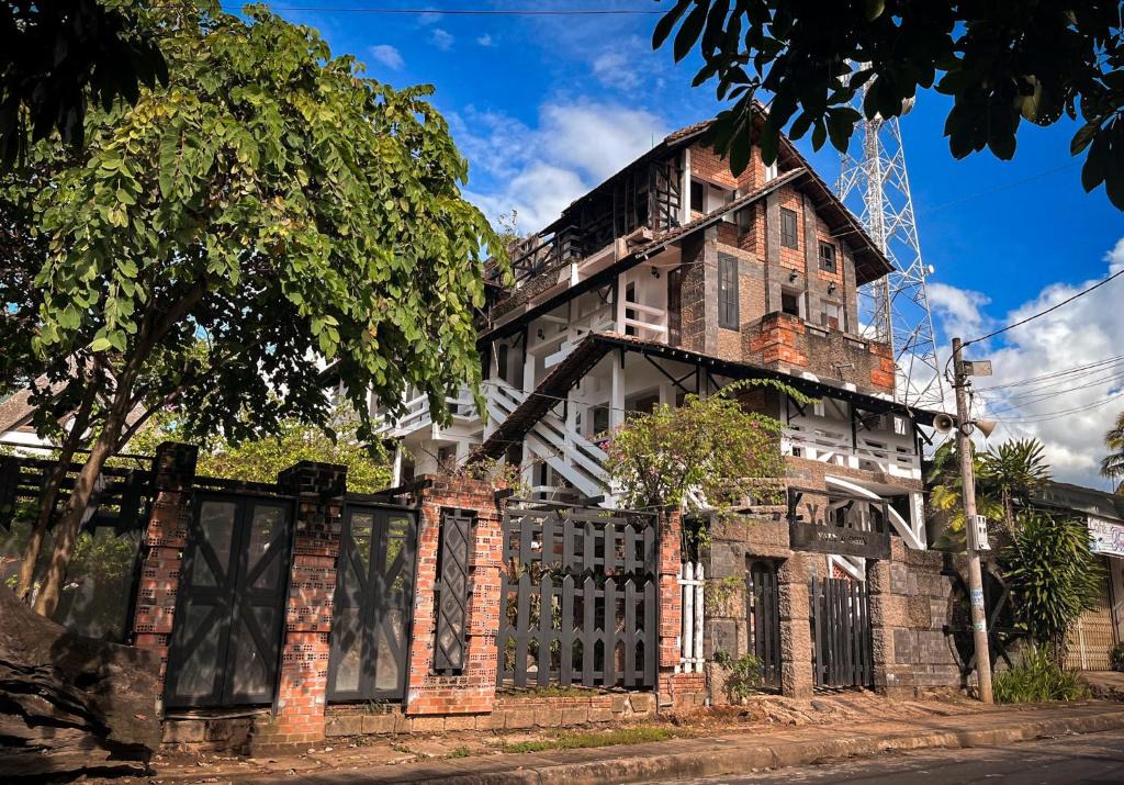 Kon Tum Hotel | Y.O Inn