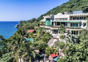 1858 m² Villa ∙ 9 bedrooms ∙ 28 guests