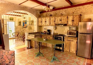 Casa Palmas by Majikal B&B