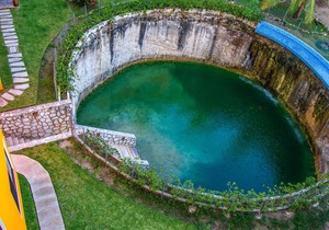 Hacienda Style Apt w/Oceanview Roof Pool & Cenote!