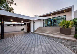 Luxury 3-Bedroom Pool Villa Beach Access, Na Jomtien Pattaya
